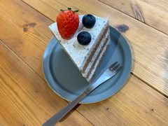 海盐奶油戚风-COTTON CAFE(德信·中外公寓店)