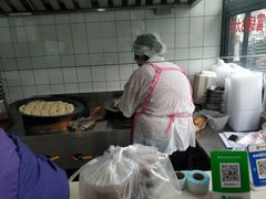 -黄阿姨锅贴大王(万航渡路店)