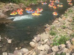 -安吉龙王山峡谷漂流