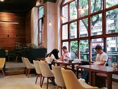 靠窗位-VESH COFFEE(定西路店)