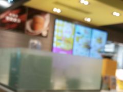 -麦当劳(轻轨曹杨路店)