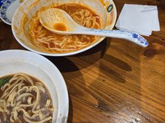 -老天桥酱肉烧饼夹肘子(天桥店)