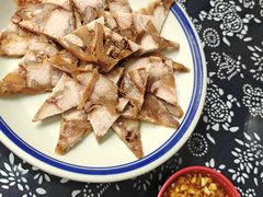 莱芜灌肚-八两八金·莱芜特色炒鸡(市南漳浦路店)
