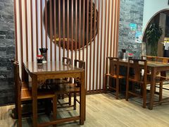 -亮亮面馆(经六路店)