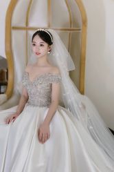 点击看大图 -艾米丽婚纱礼服