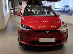 -TESLA 特斯拉(上海太古汇体验店)