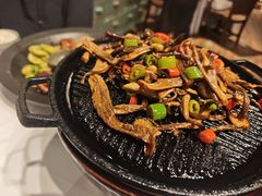 -泓0871臻选云南菜·味庄