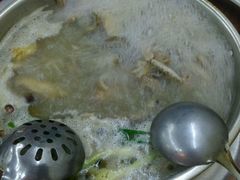 -老石黑山羊毛驴肉火锅(金凯广场店)