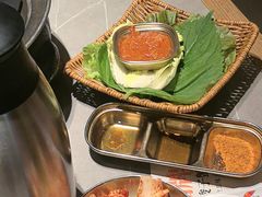 -草家酱蟹炭火烤肉店(珲春南路一店)
