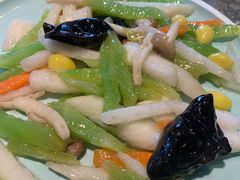 -前海沿·青岛菜(李沧万达店)