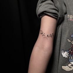 -木子·纹身店TATTOO穿孔·洗纹身