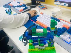 -百变天才机器人编程中心·信奥·VEX竞赛·无人机(金田广场店)