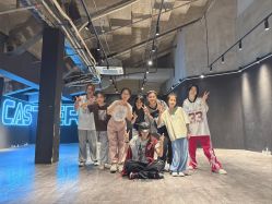 -CASTER跳舞俱乐部