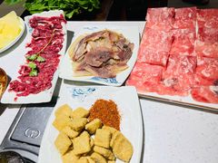 -贵府酸汤牛肉火锅·贵州老字号(飞山街店)