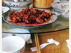 -宣威年猪饭·二十年云南家常菜·特色小炒肉·春季鲜花野菜上新(尚邻雅苑店)