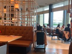 -松咖啡自助餐厅·松北香格里拉