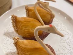 天鹅榴莲酥-潮粤轩粤菜海鲜(颐中皇冠店)