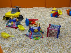 -爱婴室(上海浦建路店)