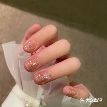 扫一点亮片 小指甲妹子不要太密集