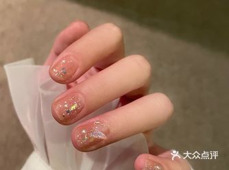扫一点亮片 小指甲妹子不要太密集
