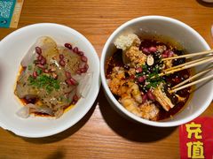 -诚铭记·虾仁汤包·成都小吃(融创店)