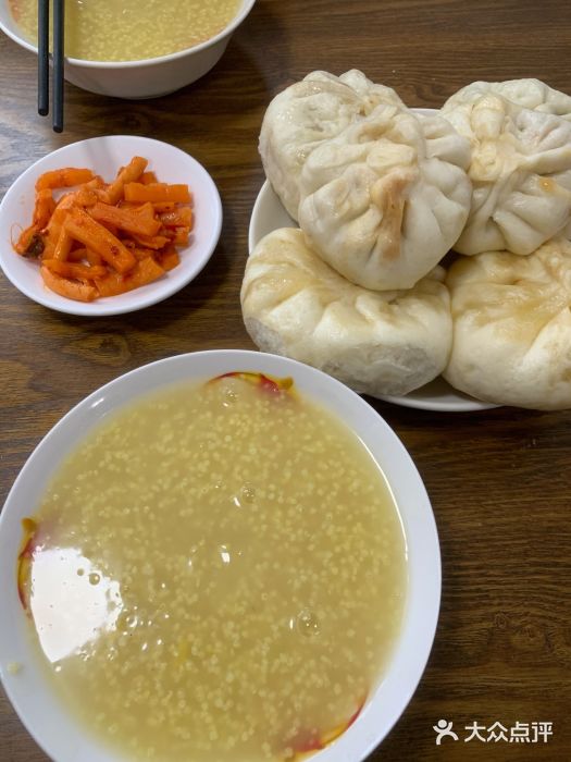 林记小笼包小米粥图片