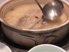 酸萝卜老鸭锅-gleeglee乐溢亦茶(合生汇店)