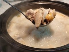 竹笙王猪肚鸡-顺德公广东猪肚鸡·煲仔饭(白石洲店)