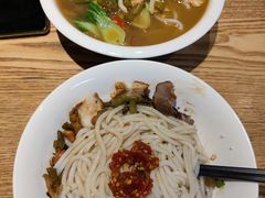 -牛八宝桂林米粉(八里庄店)