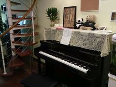 -梅纳·钢琴声乐架子鼓Mena Music(双井店)