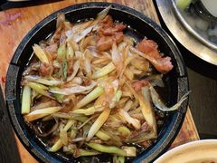 大葱爆牛肉-老牌坊鲁菜名店(美莲广场店)