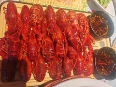 -肥肥虾庄·金牌油焖大虾(杨园滨江时代walk店)