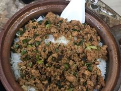 招牌鹅乸煲仔饭-阳江河堤老牌曾记美食