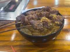 -哈尔滨小酒馆·鲜肉现穿自助烧烤(康新花园店)