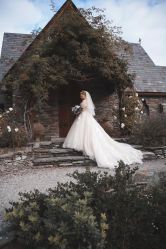 -LOVE SHINE婚纱·红鼎庄龙凤褂·妈妈装定制