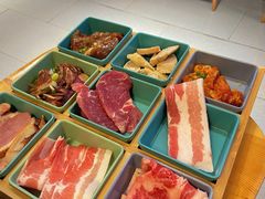 -烤路里·韩国品质自助烤肉(石路天虹4号店)