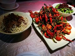 -巴厘龙虾·榜首油焖大虾(洞庭·艺术洋房店)