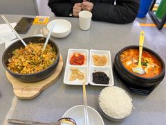 -豚妈妈汤饭·部队锅(南京东路店)