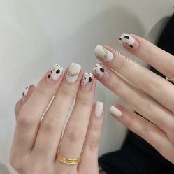 -悦指间美甲美睫