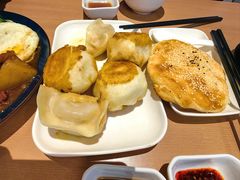 -韩海丽特色美食(秀州路店)