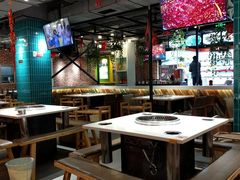 大堂-钢管厂五区小郡肝串串香火锅(人民广场店)
