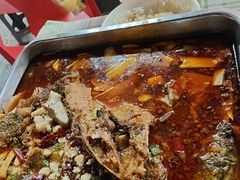 -老街烧烤大排档·地道湖北菜·龙虾馆(汉口火车站店)