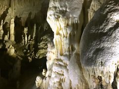 -波斯托伊纳溶洞