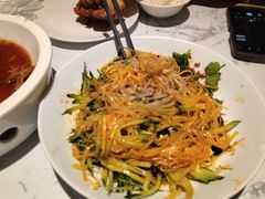 -关东小磨东北菜(漕河泾印象城店)