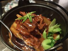 白玉牛肋煲-海派悦庭·海胆烧麦·新融合菜(凯德广场店)