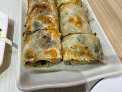 葱饼卷牛肉-台北楚楚园馅饼粥(虹桥南丰城店)
