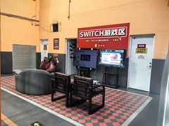 -DEDE APU潮玩运动聚乐部(观音桥店)