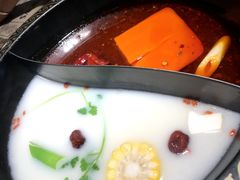 鸳鸯锅底-七秒鱼·斑鱼火锅(太阳城店)