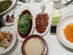 -梅利汴京烤鸭•开封豫菜地标店(东大街店)