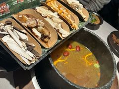 -芸山季·云南野生菌火锅(人民广场来福士店)